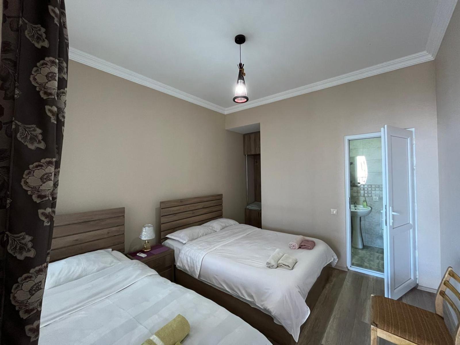 Guest House Aisi Signagi Buitenkant foto